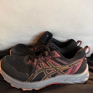 Asics Women's Black and Pink Athletic Shoes